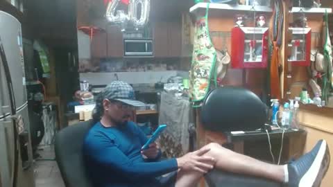 Snapshot of dr_simon84 chatting on 13, 1, 2025 Dr Simon online show from 13, 1, 2025
