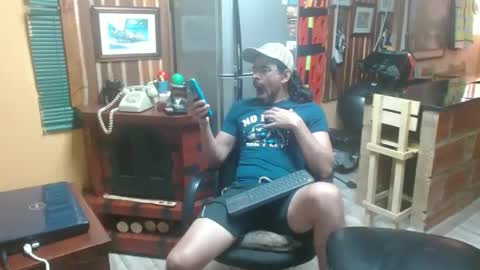 Snapshot of dr_simon84 chatting on 16, 1, 2025 Dr Simon online show from 16, 1, 2025