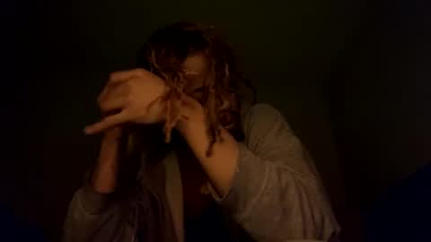 Snapshot of dracorevenge chatting on 12, 1, 2025 dracorevenge online show from 12, 1, 2025