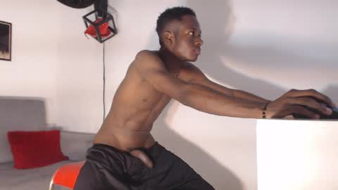 Snapshot of drake_laconte chatting on 8, 4, 2026 drake_laconte online show from 8, 4, 2026