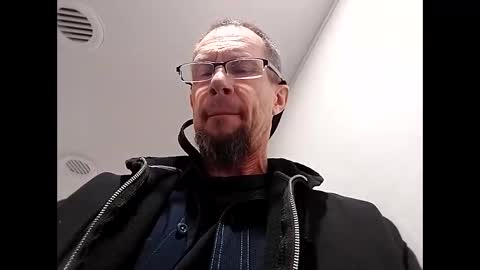 Snapshot of drakefimon chatting on 5, 12, 2025 drakefimon online show from 5, 12, 2025