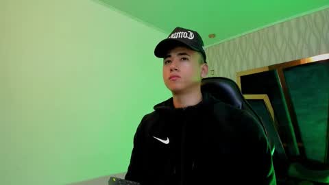 Snapshot of draven_marceaux chatting on 27, 10, 2025 Draven online show from 27, 10, 2025