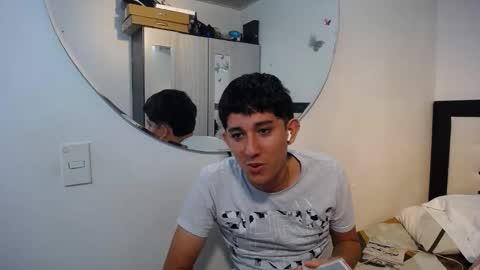 Snapshot of dravith_and_valery chatting on 18, 11, 2025 -- nicolle and jhon -- online show from 18, 11, 2025