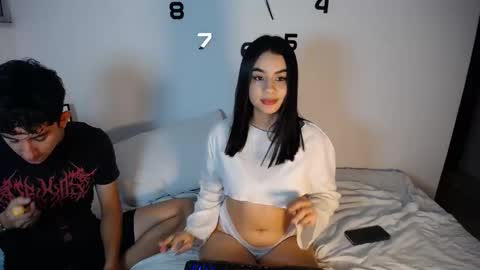 Snapshot of dravith_and_valery chatting on 16, 5, 2026 -- nicolle and jhon -- online show from 16, 5, 2026