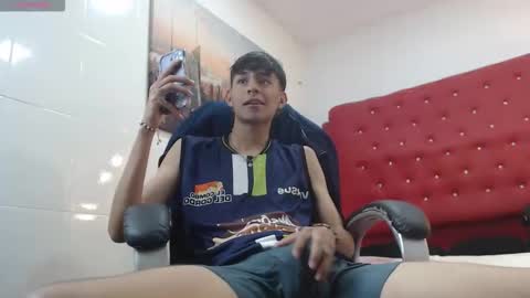 Snapshot of draxblade chatting on 26, 11, 2025 DraxBlade online show from 26, 11, 2025