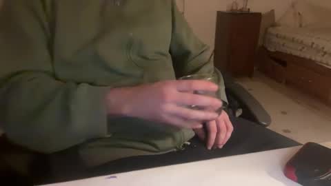 Snapshot of dre0000000 chatting on 19, 12, 2025 dre0000000 online show from 19, 12, 2025