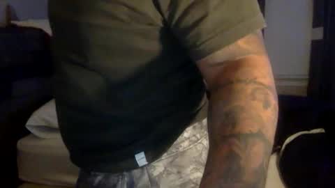 Snapshot of dre11277 chatting on 21, 12, 2025 dre11277 online show from 21, 12, 2025