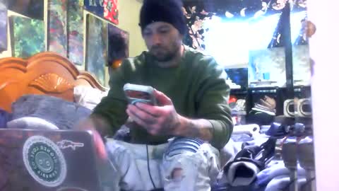 Snapshot of dreaded_folks chatting on 14, 12, 2025 dreaded_folks online show from 14, 12, 2025