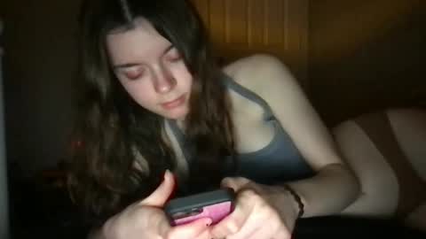 Snapshot of dream1girl_ chatting on 5, 3, 2025 ur dream girl online show from 5, 3, 2025