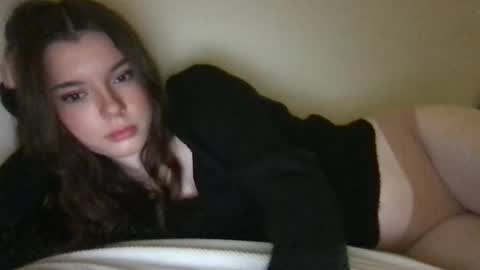 Snapshot of dream1girl_ chatting on 10, 3, 2025 ur dream girl online show from 10, 3, 2025