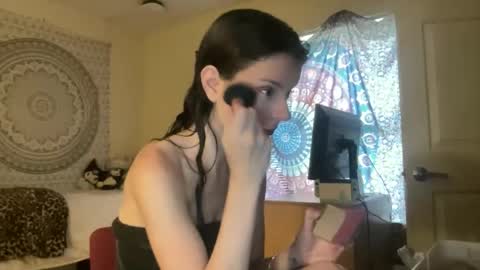 Snapshot of dream1girl_ chatting on 24, 4, 2026 ur dream girl online show from 24, 4, 2026