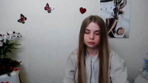 Snapshot of dream_mari chatting on 4, 6, 2026 Mari online show from 4, 6, 2026