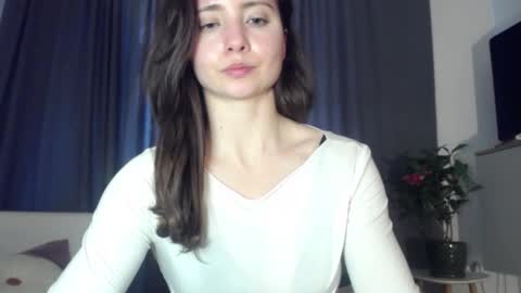 Nicole online show from 4, 3, 2026