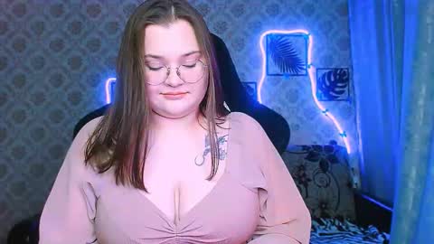 dreamforyoue2 online show from 11, 2, 2026