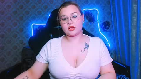 Snapshot of dreamforyoue2 chatting on 16, 5, 2026 dreamforyoue2 online show from 16, 5, 2026