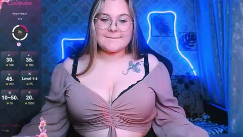 Snapshot of dreamforyoue2 chatting on 13, 7, 2026 dreamforyoue2 online show from 13, 7, 2026