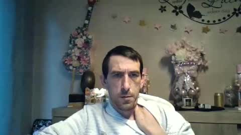 Snapshot of dreamguy38 chatting on 19, 11, 2025 dreamguy38 online show from 19, 11, 2025