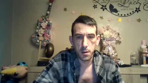 Snapshot of dreamguy38 chatting on 5, 12, 2025 dreamguy38 online show from 5, 12, 2025