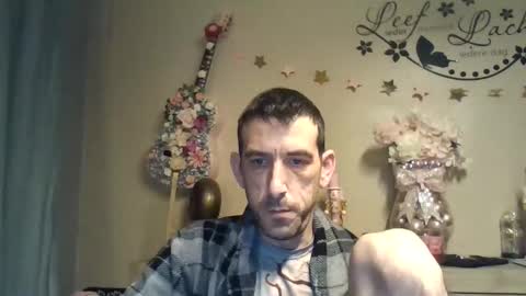 Snapshot of dreamguy38 chatting on 14, 12, 2025 dreamguy38 online show from 14, 12, 2025