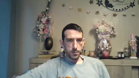 Snapshot of dreamguy38 chatting on 15, 12, 2025 dreamguy38 online show from 15, 12, 2025