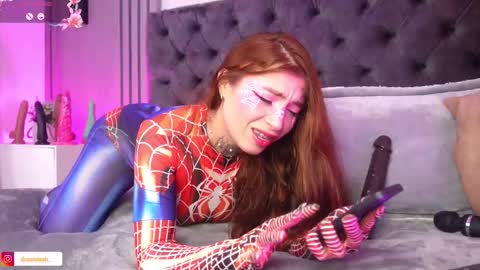 Snapshot of dreamleah_ chatting on 21, 12, 2025 dreamleah_ online show from 21, 12, 2025