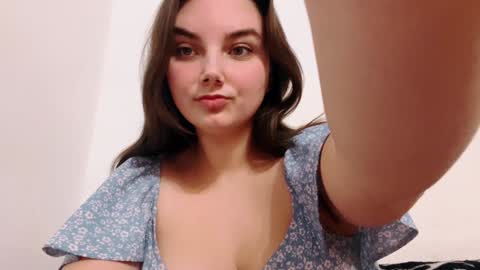 Snapshot of dreamyblushfairy chatting on 1, 12, 2024 Mila online show from 1, 12, 2024