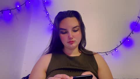Snapshot of dreamyblushfairy chatting on 5, 12, 2024 Mila online show from 5, 12, 2024