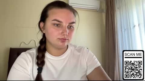 Snapshot of dreamyblushfairy chatting on 15, 9, 2025 Mila online show from 15, 9, 2025
