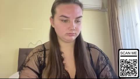 Snapshot of dreamyblushfairy chatting on 18, 9, 2025 Mila online show from 18, 9, 2025