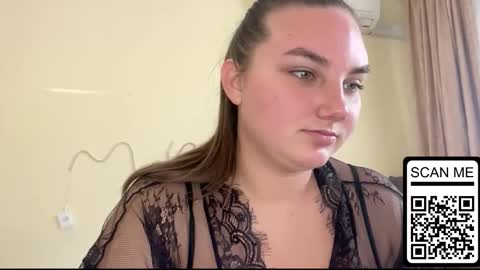 Snapshot of dreamyblushfairy chatting on 21, 9, 2025 Mila online show from 21, 9, 2025