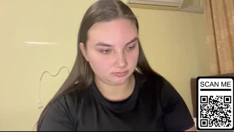 Snapshot of dreamyblushfairy chatting on 23, 9, 2025 Mila online show from 23, 9, 2025