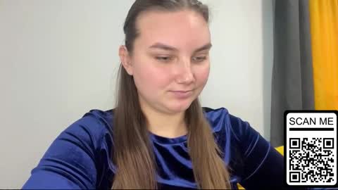 Snapshot of dreamyblushfairy chatting on 28, 9, 2025 Mila online show from 28, 9, 2025