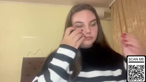 Snapshot of dreamyblushfairy chatting on 8, 10, 2025 Mila online show from 8, 10, 2025