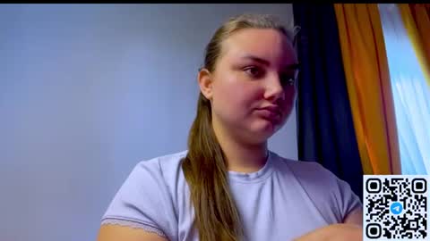 Snapshot of dreamyblushfairy chatting on 17, 6, 2026 Mila online show from 17, 6, 2026