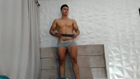 Snapshot of drekev_ chatting on 7, 2, 2025 Kevin online show from 7, 2, 2025