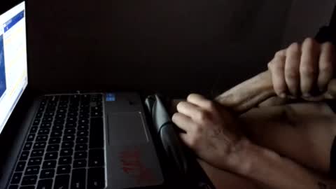 drew916627666 online show from 27, 3, 2026