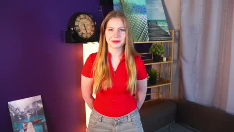 My name is  Luna  online show from 15, 2, 2026