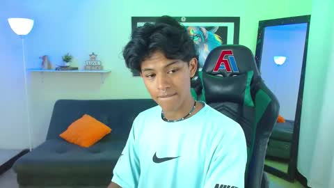 Snapshot of dreyk20 chatting on 24, 11, 2025 Dreyk online show from 24, 11, 2025