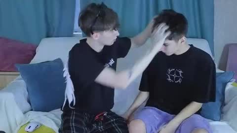 Mark online show from 7, 2, 2026