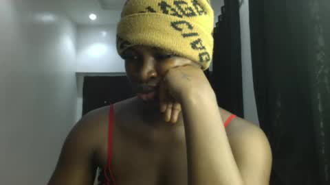 Snapshot of dripping_luna chatting on 3, 1, 2025 dripping_luna online show from 3, 1, 2025