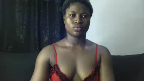 Snapshot of dripping_luna chatting on 5, 1, 2025 dripping_luna online show from 5, 1, 2025