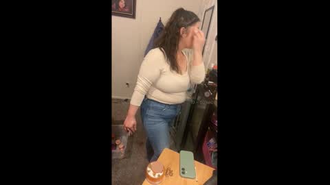 Snapshot of drippykitty888 chatting on 13, 12, 2025 Drippy kitty online show from 13, 12, 2025