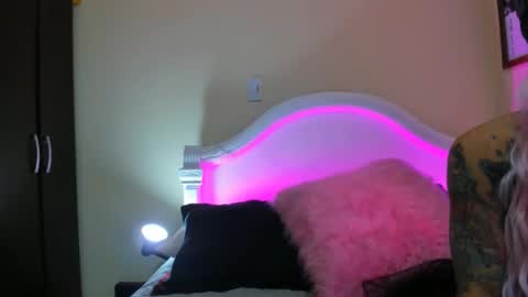 Snapshot of drippyorlove chatting on 5, 2, 2025 drippyorlove online show from 5, 2, 2025