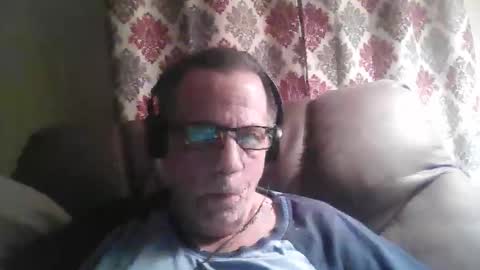 Snapshot of drthick1224 chatting on 28, 10, 2025 drthick1224 online show from 28, 10, 2025