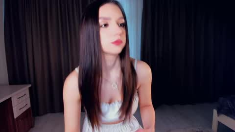 Snapshot of drusillaopula chatting on 28, 4, 2026 Emma online show from 28, 4, 2026