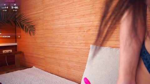 Snapshot of drutywerri chatting on 19, 12, 2024 Polly day and Amelia night online show from 19, 12, 2024