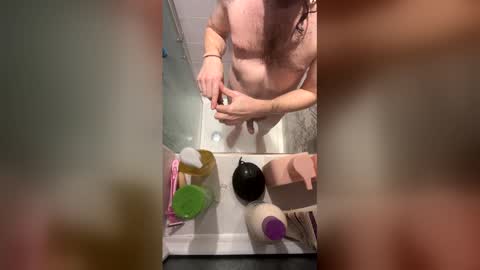 Snapshot of drwhisky2000 chatting on 18, 12, 2025 drwhisky2000 online show from 18, 12, 2025