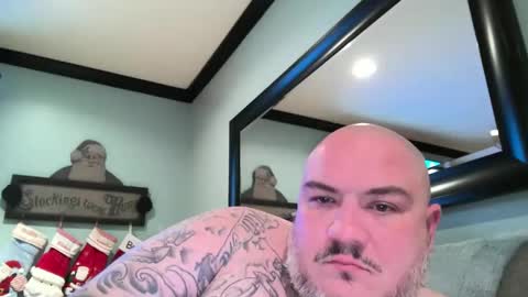 Snapshot of dubtrump chatting on 22, 12, 2025 dubtrump online show from 22, 12, 2025