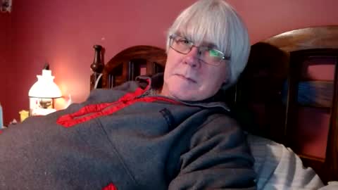 Snapshot of dug38 chatting on 8, 1, 2025 Doug online show from 8, 1, 2025