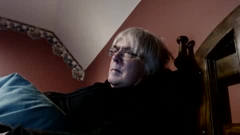 Snapshot of dug38 chatting on 19, 1, 2025 Doug online show from 19, 1, 2025